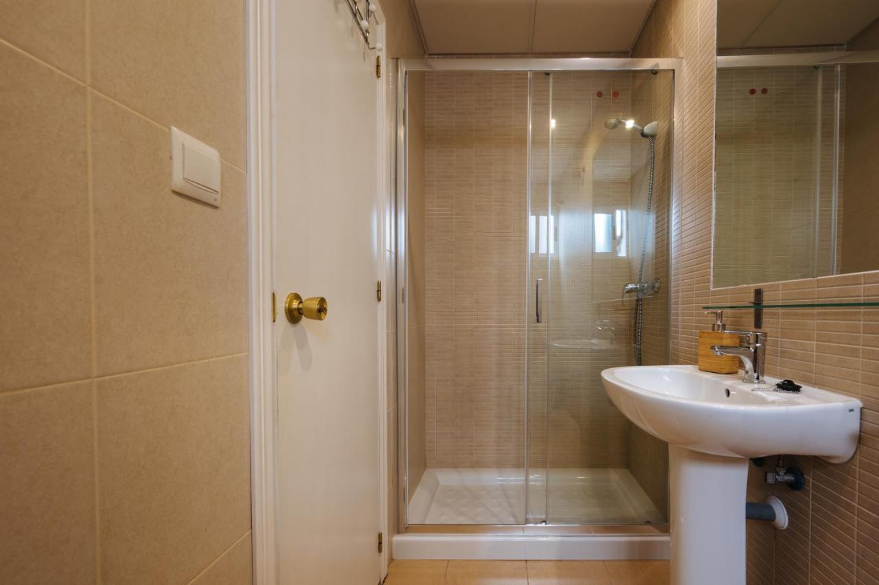 Hostly Rivero 2A Center Loft-Fibre-Communal Terrace-Parking Optional-Cless Seville Ngoại thất bức ảnh